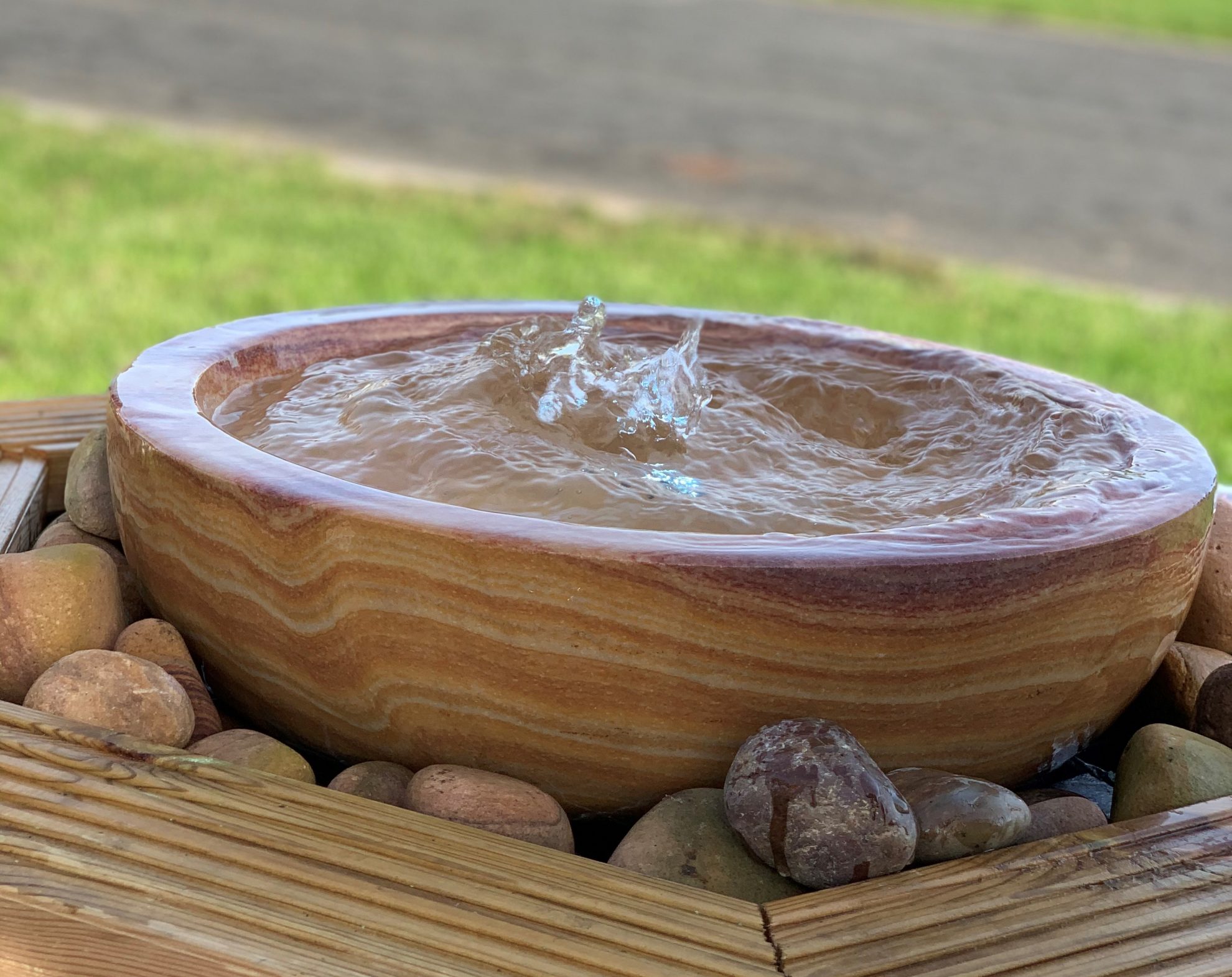 Rainbow sandstone babbling bowl